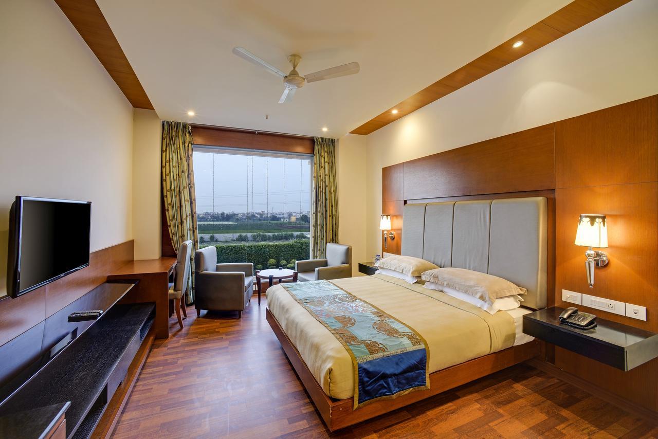 Narela ​The Jehan By Justa מראה חיצוני תמונה