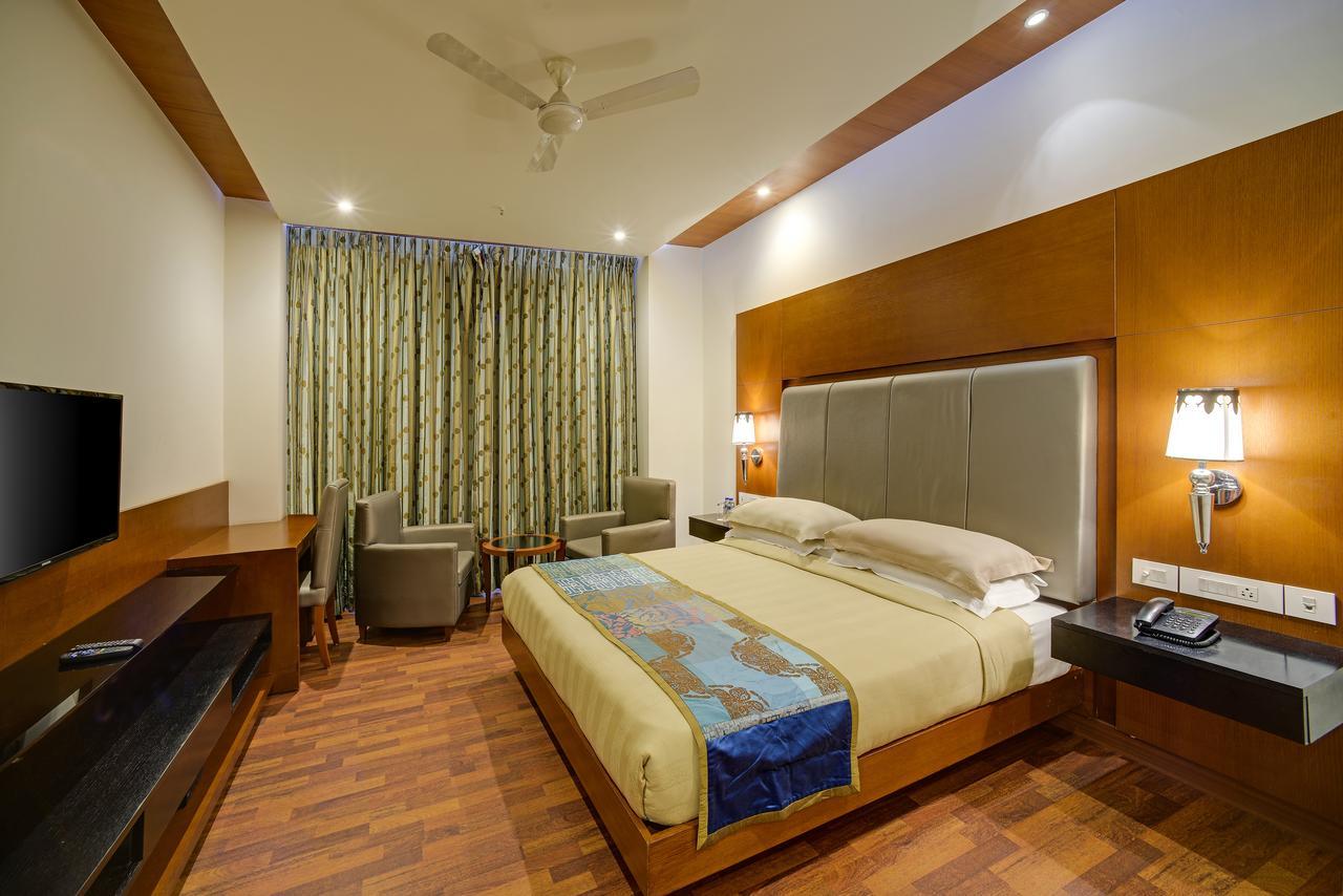 Narela ​The Jehan By Justa מראה חיצוני תמונה